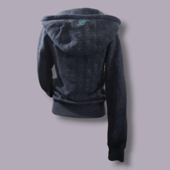 ARITZIA TNA- Vintage Logo Zip up Hoodie in black/grey - Picture 2 of 14